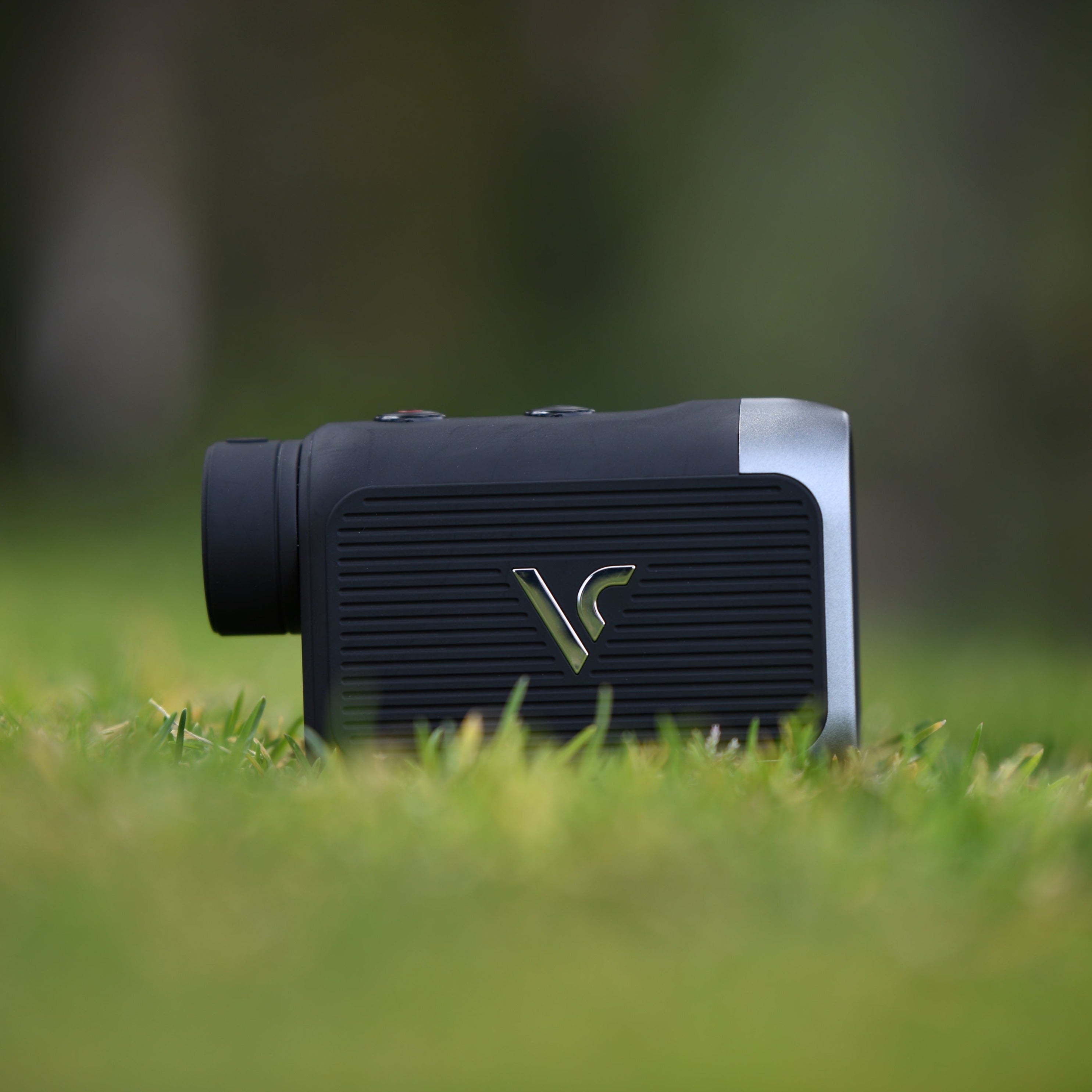 voice caddie black l5 laser rangefinder with slope on grass